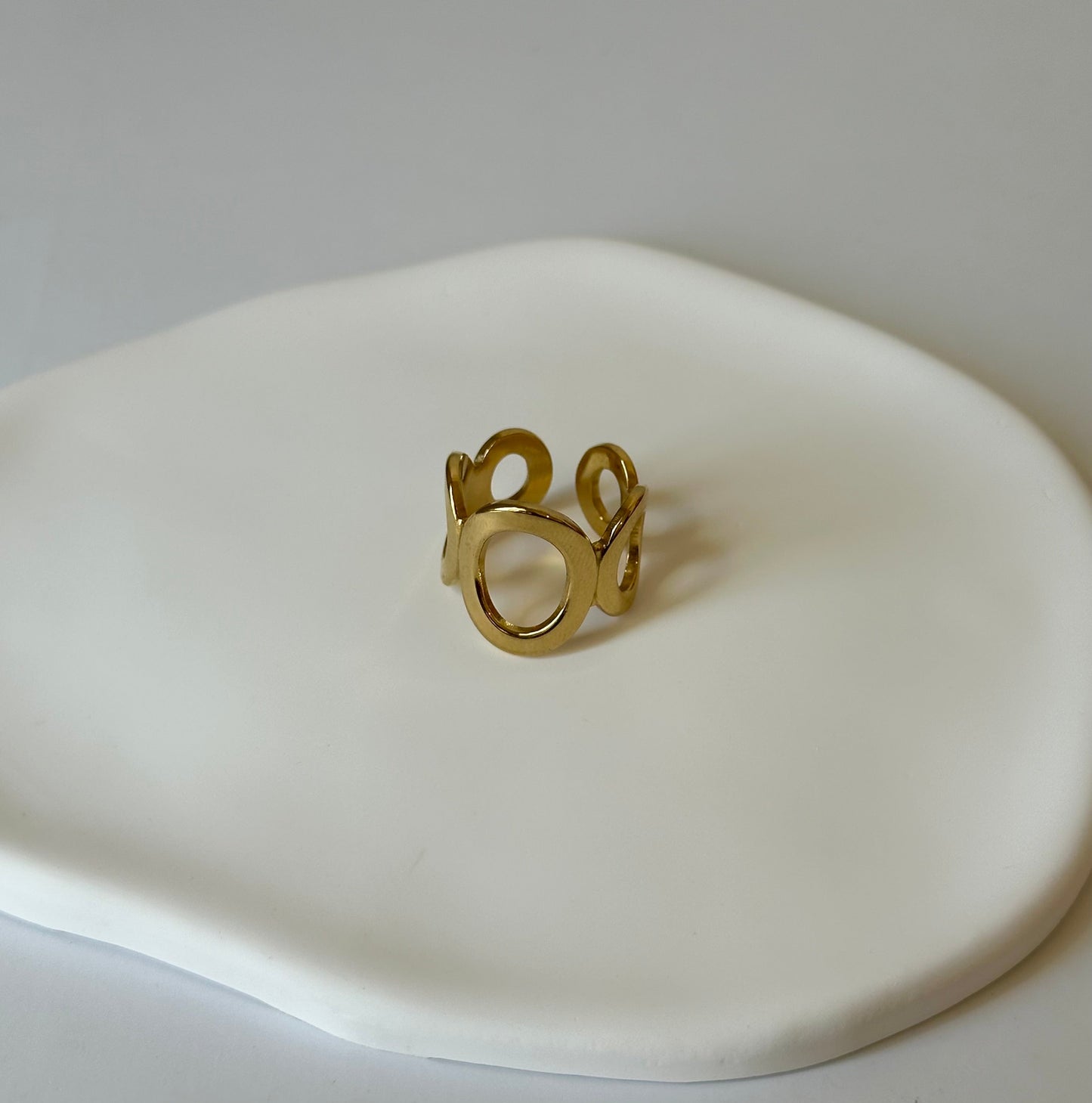 Bague Auréa dorée en acier inoxydable 304 - bijou résistant à l’eau - Monalya