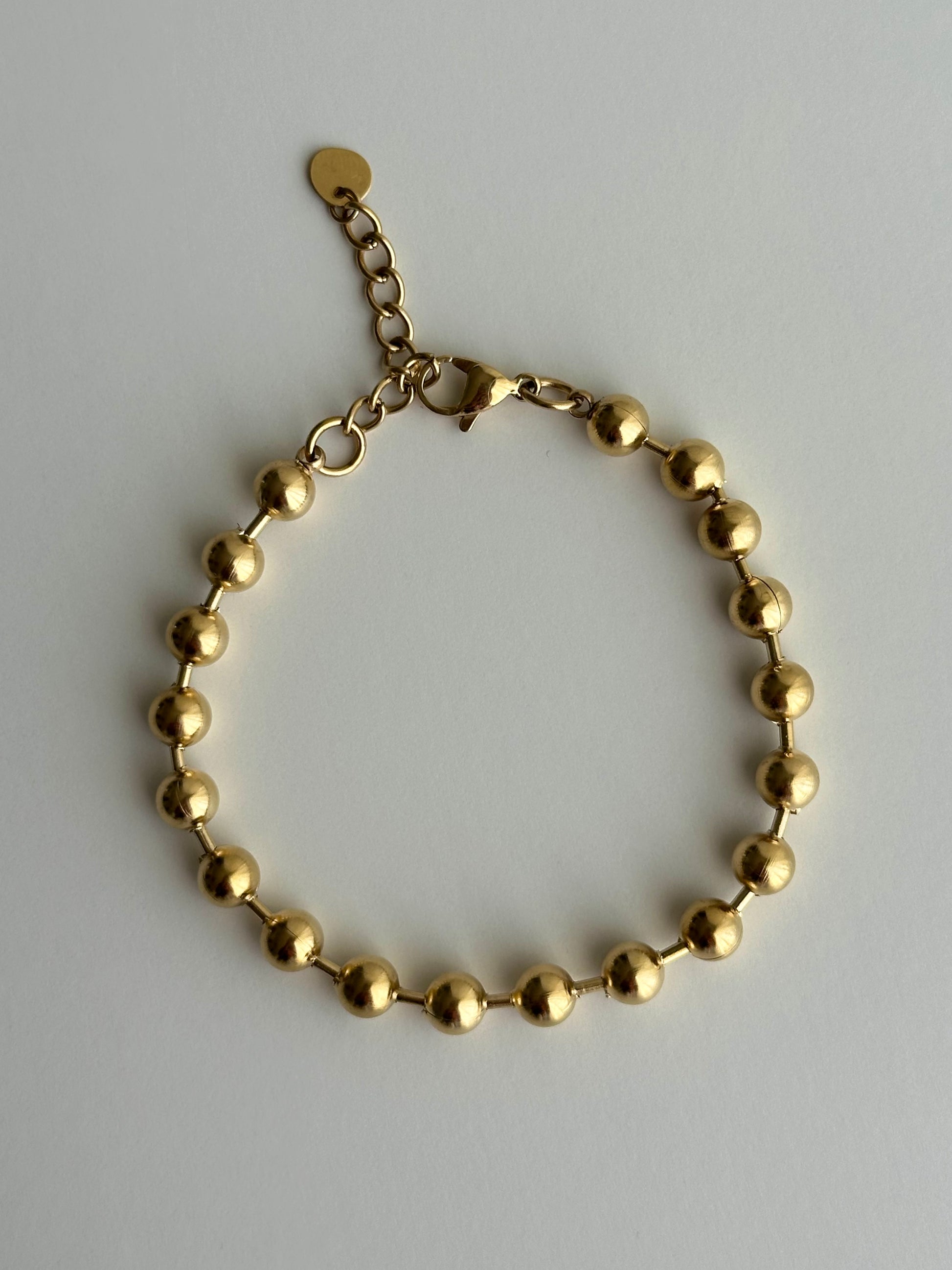 Bracelet Noa doré à perles en acier inoxydable – Monalya